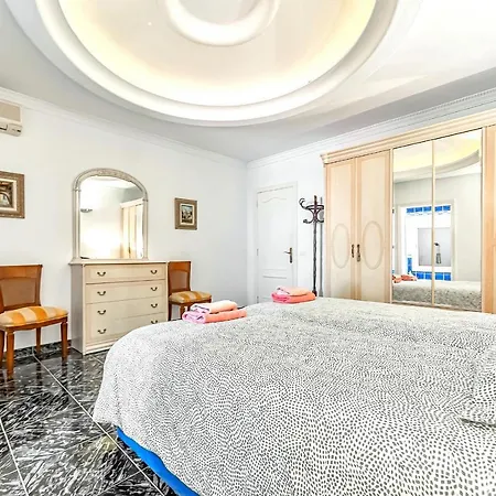 Villa Raquel With Private Pool And Sea View Los Menores